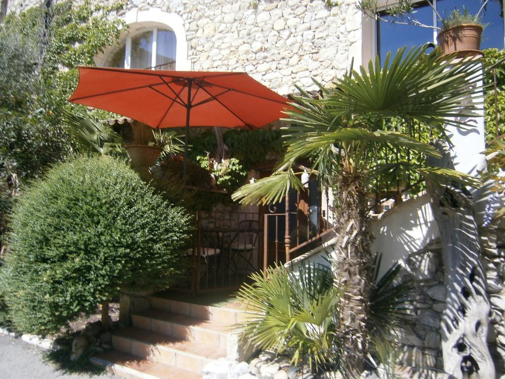 Gite L'Etape Vallon-Pont-d'Arc Exterior photo